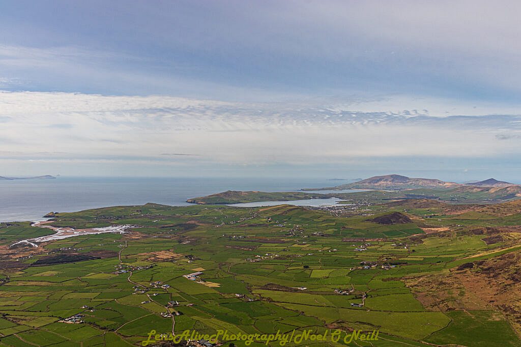 Beautiful landscape view on hillwalking route Barra na Conrach - Cruach Scéirde - An Cnapán Mór